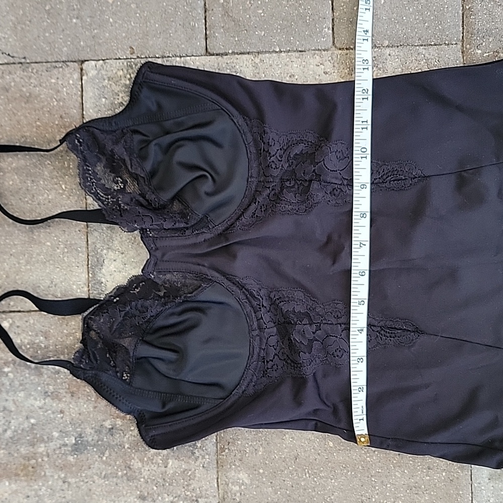 Maidenform Shapewear Bodysuit With Built In Underwire Bra Sz 36 C Black - Picture 12 of 15